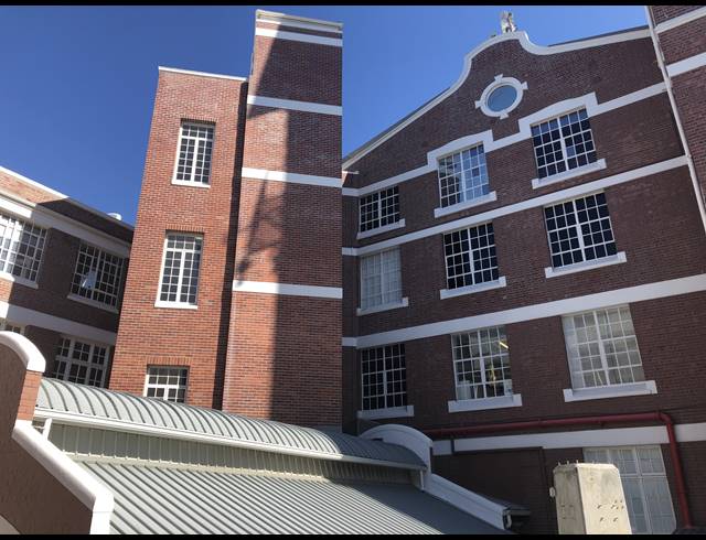 435M² OFFICE TO LET IN GARDENS